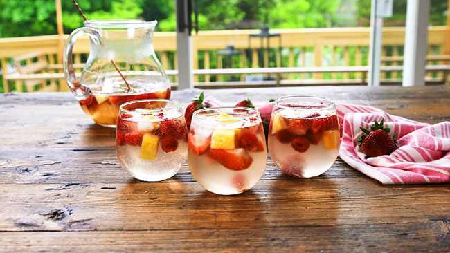 The Best Moscato Drink Recipes