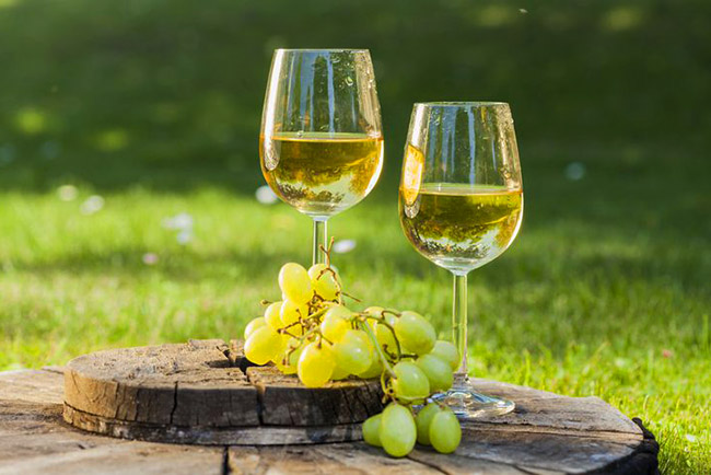 what is a dry white wine for cooking
