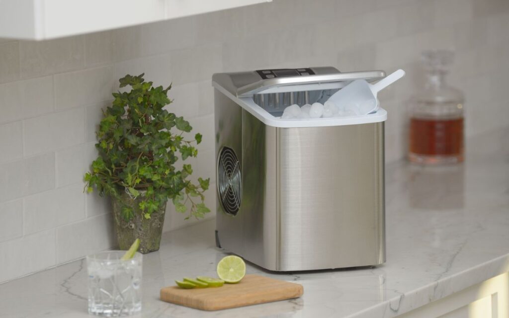 Benefits of Using a Portable Ice Maker