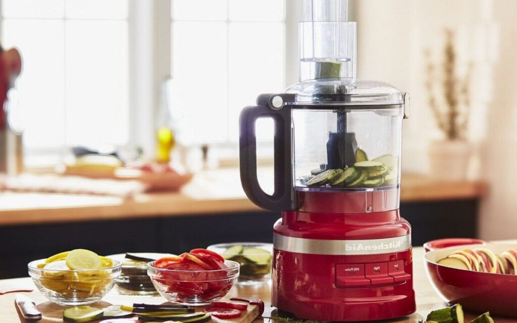 Can I process hot ingredients in my KitchenAid Food Processor?