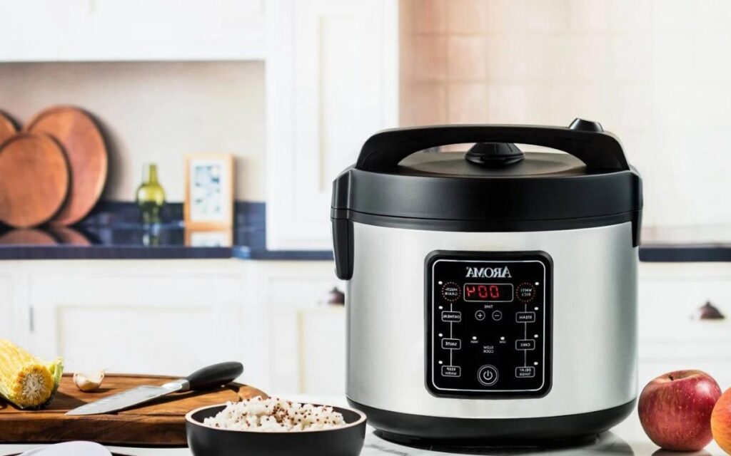 Can a rice cooker be used to cook other types of food?