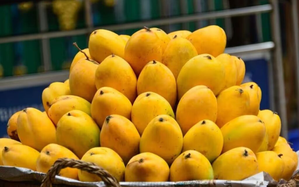 How to Tell If a Mango Is Ripe and Ready to Eat