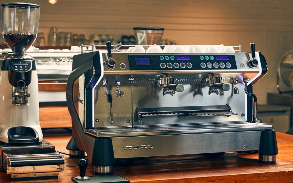 Pros and Cons of Automatic vs Manual Coffee Machines for Making Cappuccino