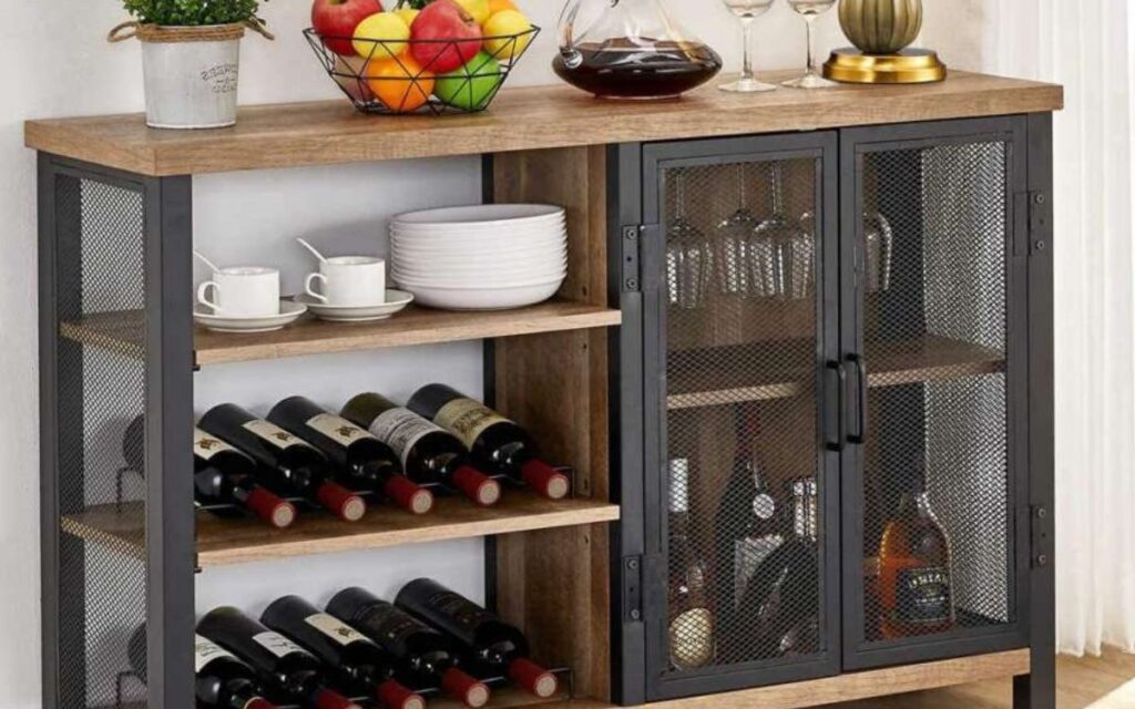 Tips For Selecting The Best Cabinets For Your Home Bar